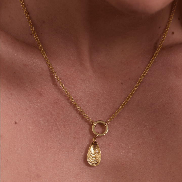 Double Link Rolo Charm Necklace with Round Clasp - Gold