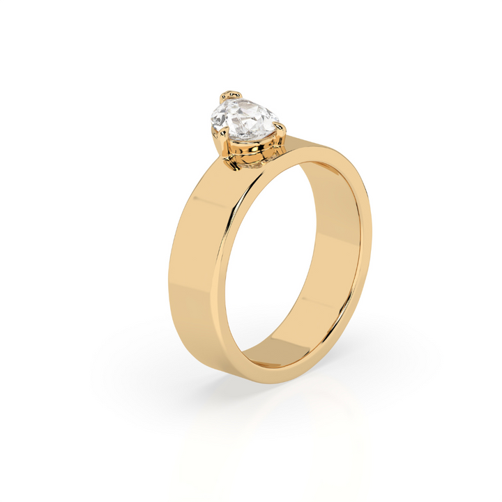 Esme Ring - Yellow Gold