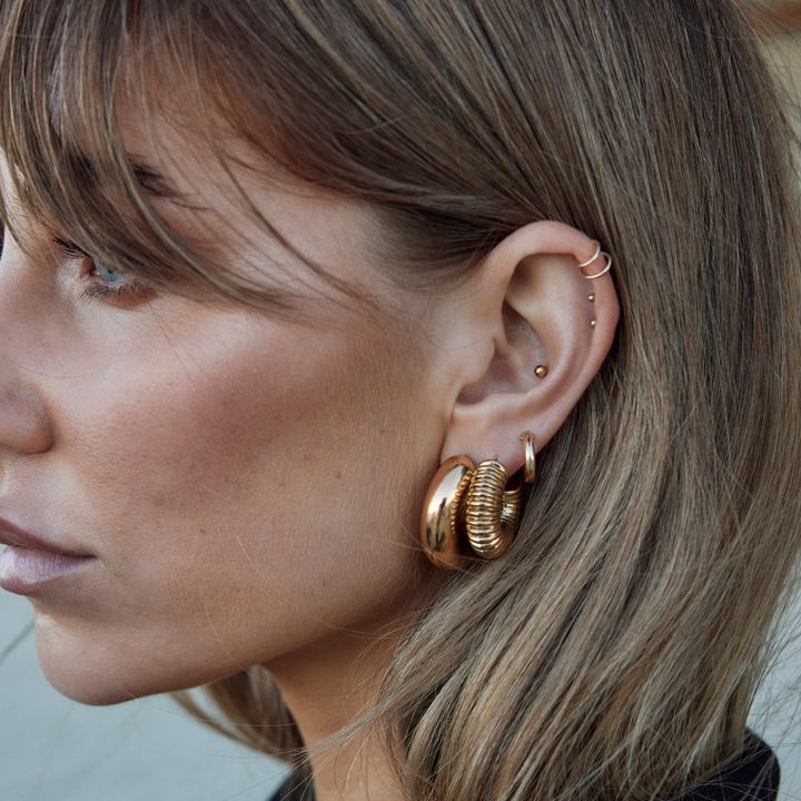 Sasha Hoop Earrings - Gold