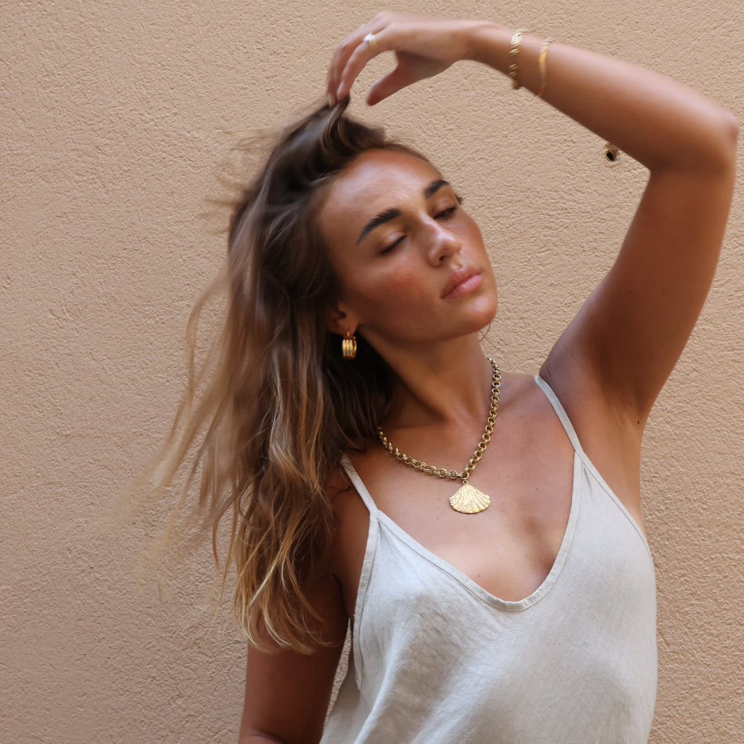 Tessa Hoop Earrings - Gold
