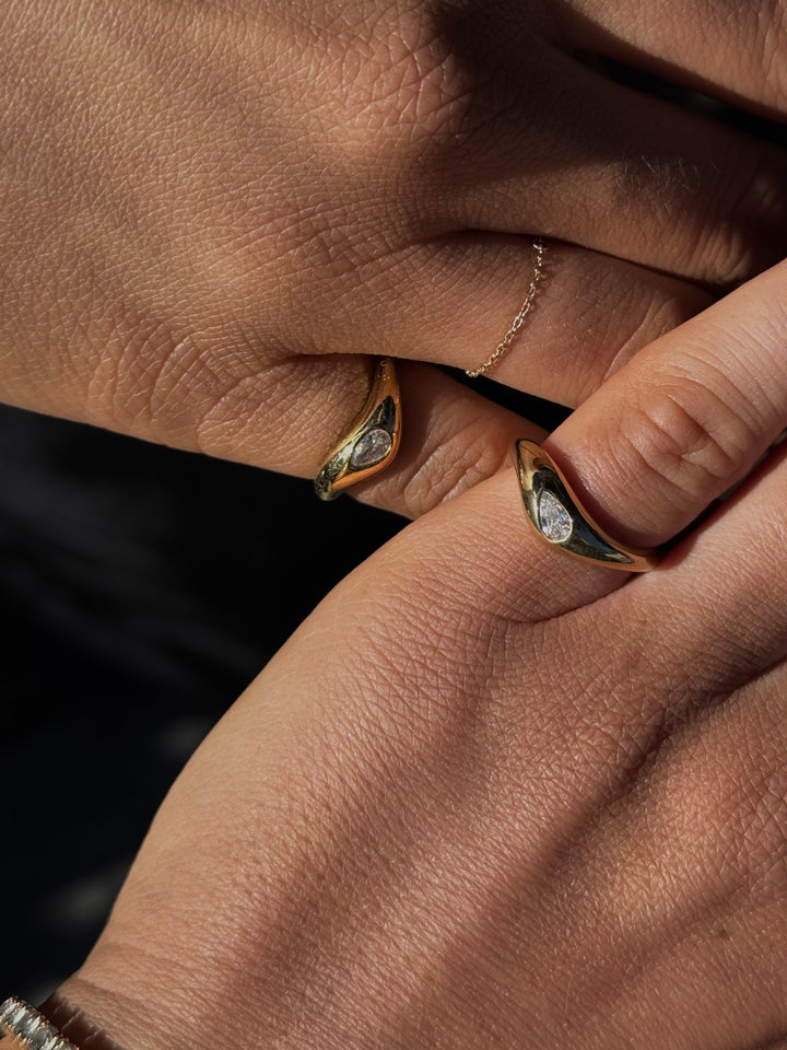 Nina Pinky Ring - Gold