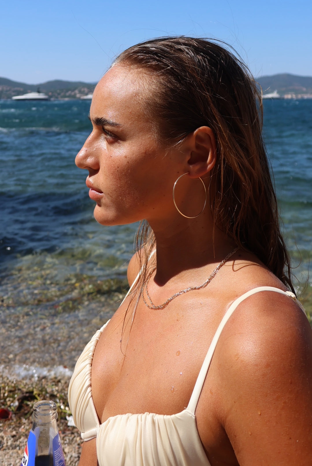 Thin Hoop Earrings - Gold