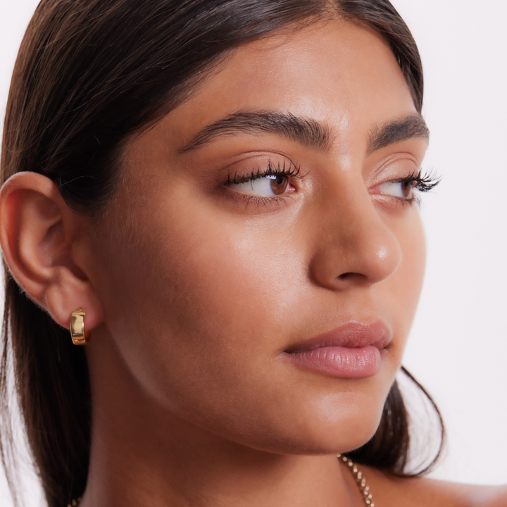 Olivia Hoop Earrings - Solid Gold