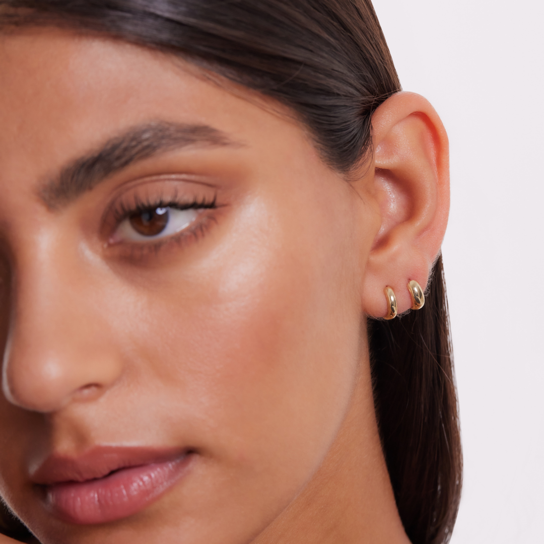 Willow Hoop Earrings - Solid Gold